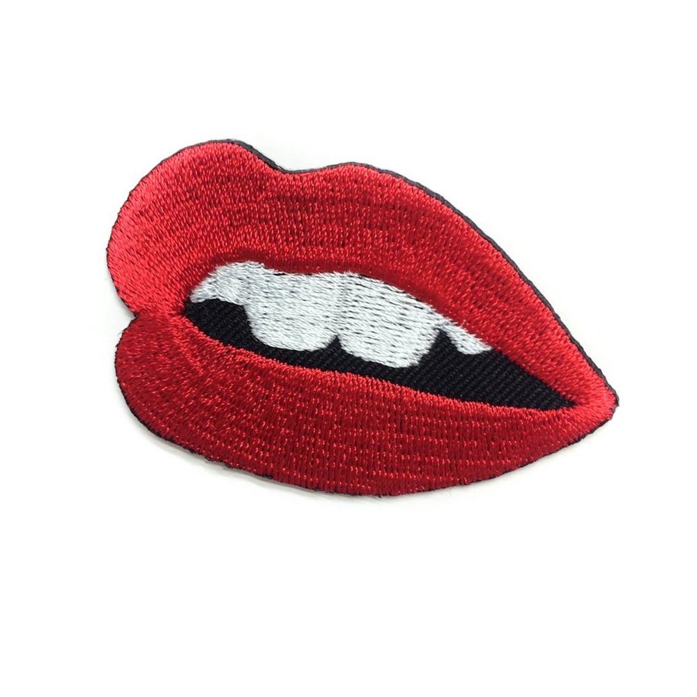 Écusson patche rouge à lèvre patch décoratif pour vêtements thermocollant 